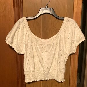 Crop robbed at bottom scoop neck top brand new